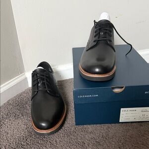 Cole Haan Men's Black and Brown Oxford Shoes